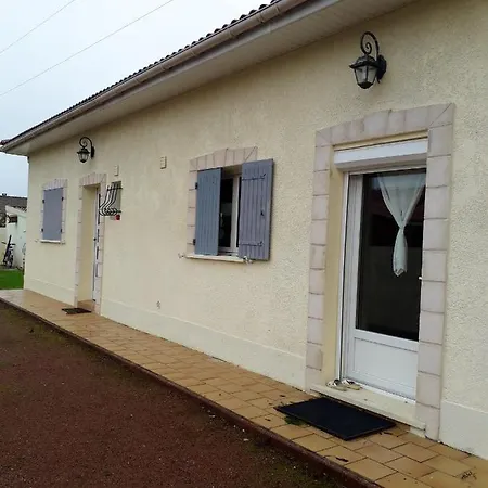 Casa de Férias Maison De 3 Chambres A La Tremblade Avec Piscine Privee Jardin Clos Et Wifi A 2 Km De La Plage